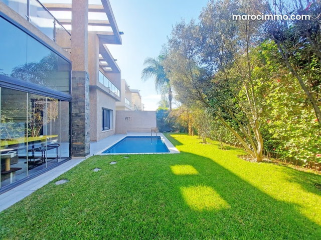 Villa ville verte avec piscine — 3