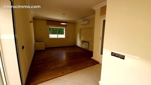 Villa à louer à Souissi — 5