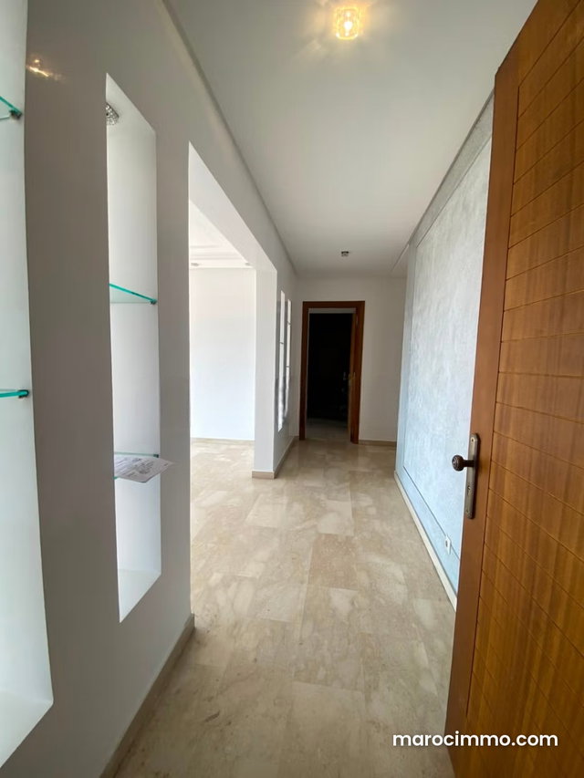 Magnifique appartement de 133 m² à vendre – CIL — 2