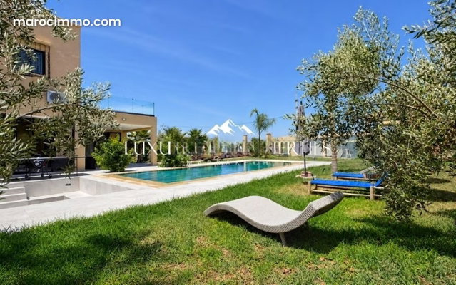 Contemporary Villa Renovated with VNA, Fes Road — 2
