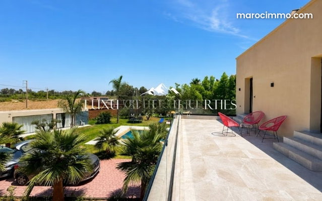 Contemporary Villa Renovated with VNA, Fes Road — 3