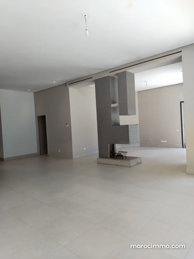 Manifique Villa a la location vide a anfa 65000dh — 3