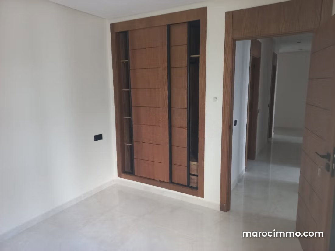 120 m² Apartment with Terrace for Rent in Marjane, Tangier — Tangier