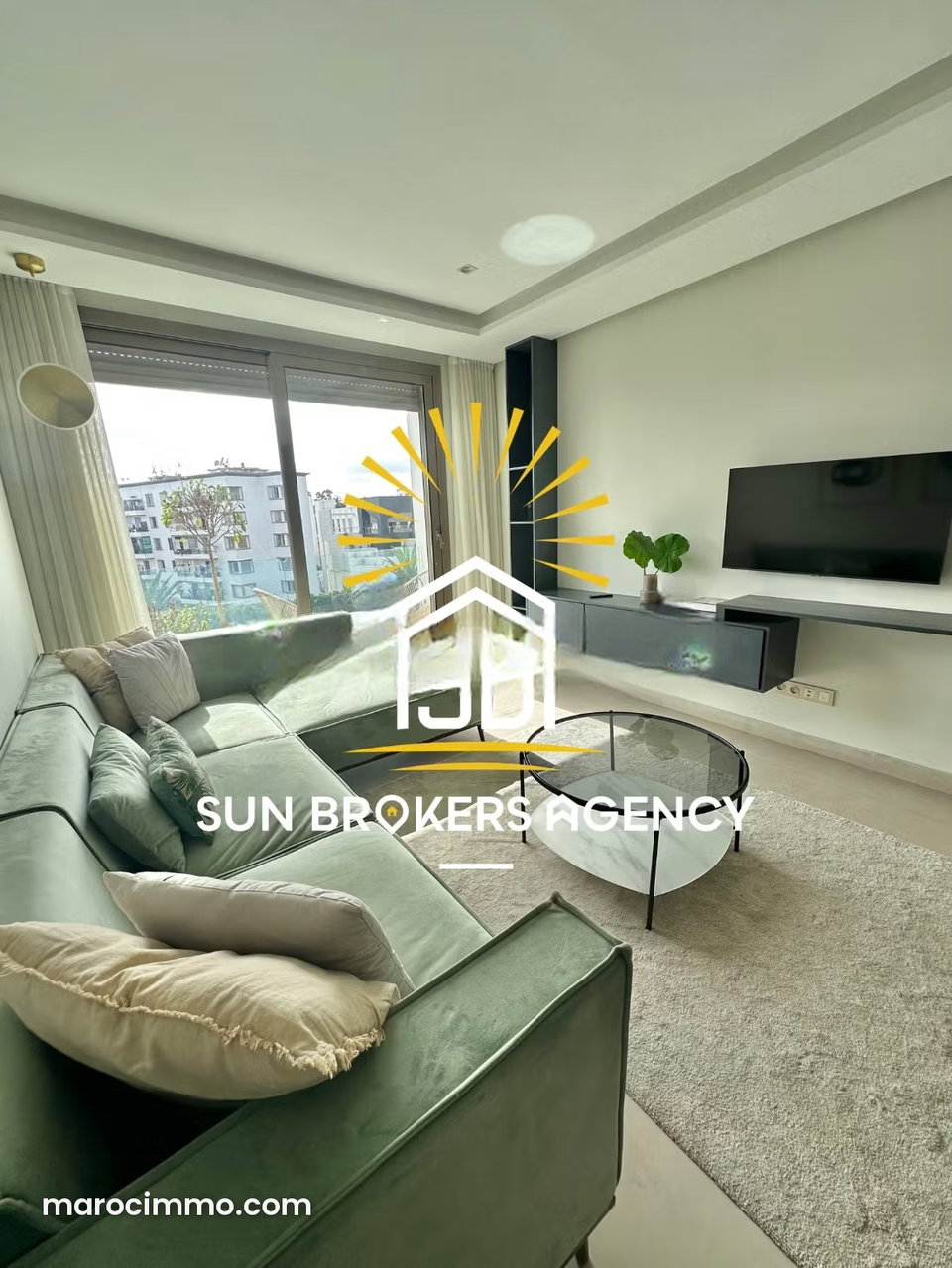 Louez cet appartement à Oasis. 2 pièces. Meublé