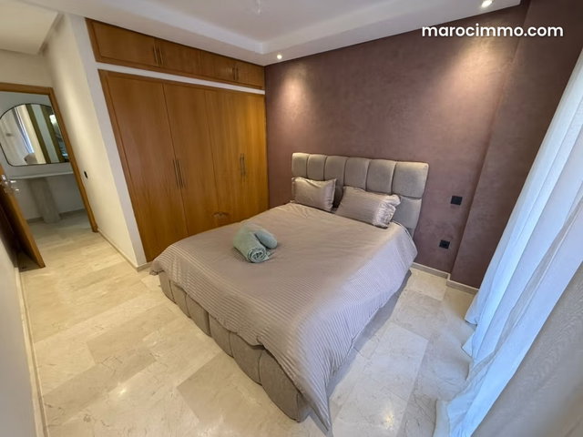 Bel appartement à vendre à Semlalia. 3 grandes pièces. Meublé — 4