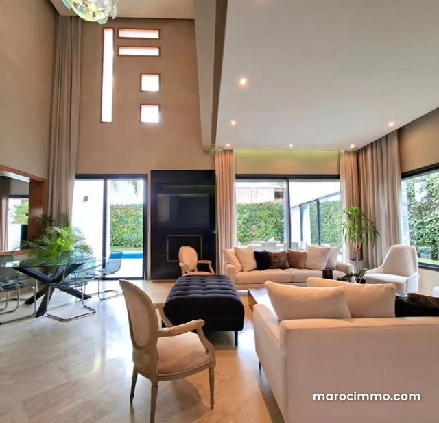 Top villa vide ou meuble avec piscine — 4