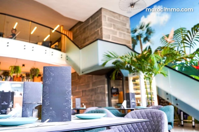 En Location Gérance: Magnifique Café Restaurant entièrement Équipé dans une zone à fort achalandage à Casablanca — 3