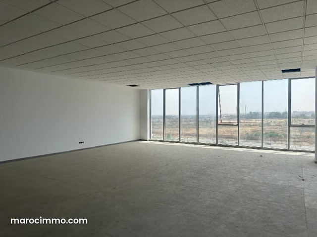 Plateau de bureau à louer sur Bd ZOULIKHA NACIRI — 2