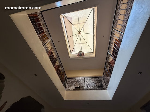 Vente d'un superbe riad à Riad Zitoun. 4 belles chambres — 4