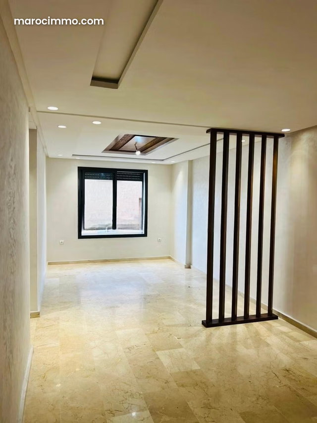 Appartement à louer à La Gironde. 2 chambres. Avec ascenseur et terrasse — 5