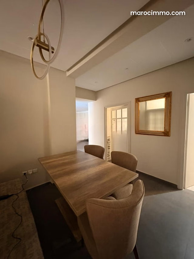 A LOUER Bel Appartement rénové sur Maarif ext — 3
