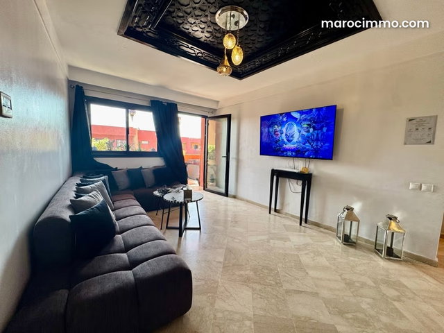 Appartement meublé dernier étage / Rés. Piscine — 2