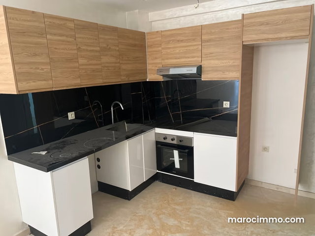 Apt chambre salon à vendre — 2