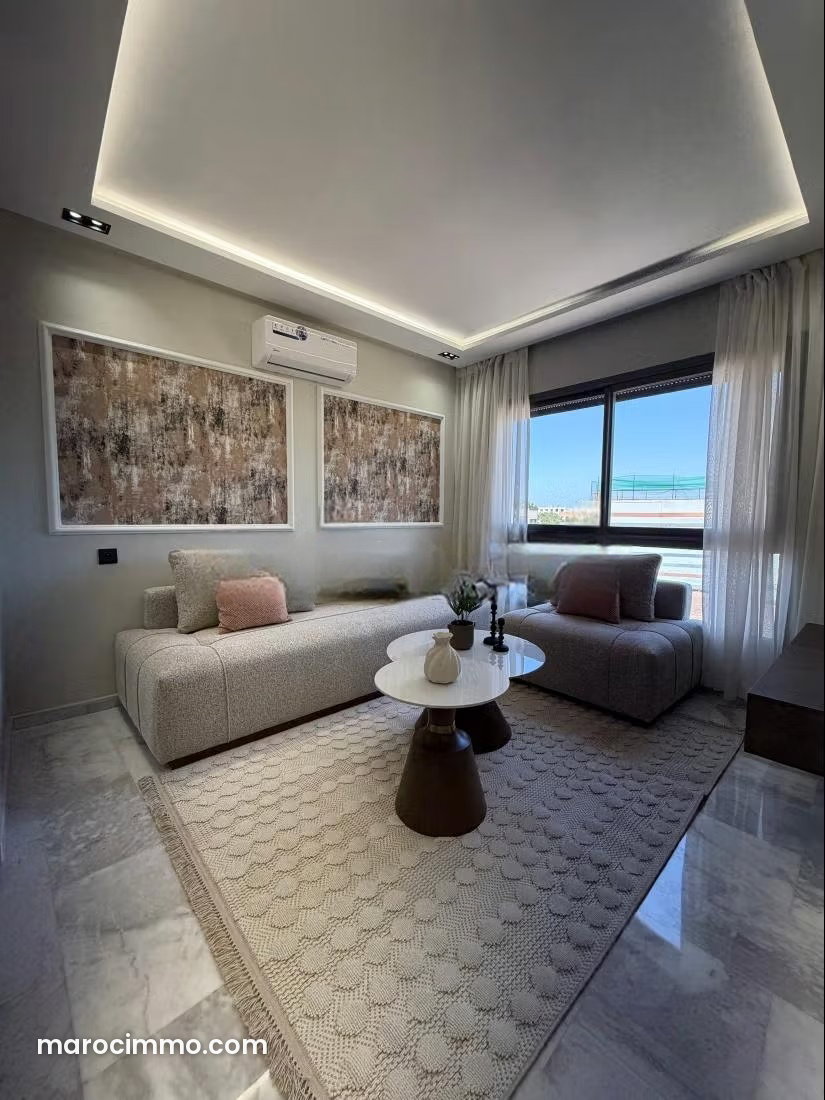 Studio meublé avec terrasse et garage à Riviera Casablanca — Casablanca
