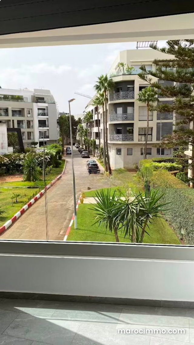Bel appartement avec balcon vue dégagée à louer — 5