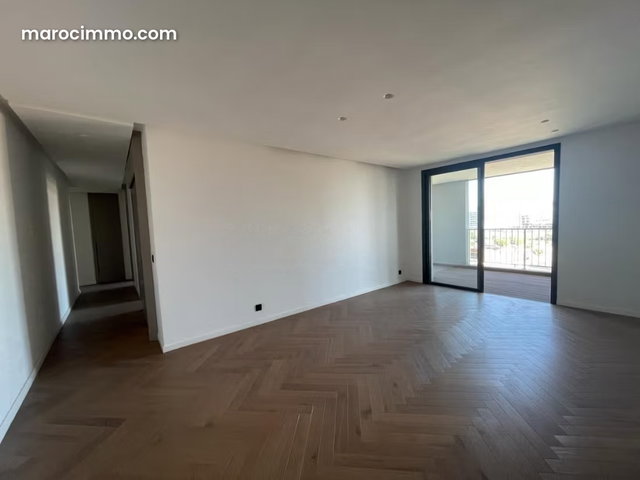 CFC CASA FINANCE CITY, à louer un appartement 3 chambres sans vis à vis — 4