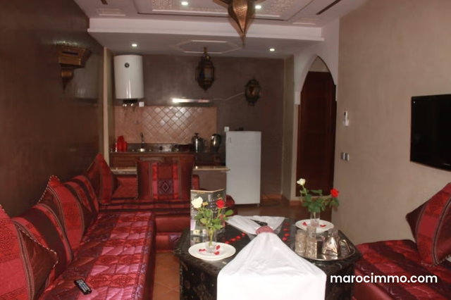 APPART HÔTEL À VENDRE GUÉLIZ. Surface totale 2700 m². Ascenseur et garage — 3