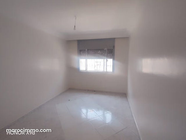 Joli appart 2 etg doha 1 ain sebaa 2500 dh — 2