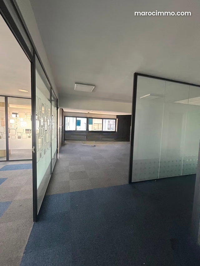 Plateau Bureau de 114 m² à louer BD ZERKTOUNI — 2