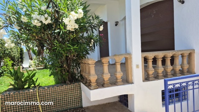 Villa de luxe à louer à Harhoura. Surface de 500 m². Concierge et climatisation — 3