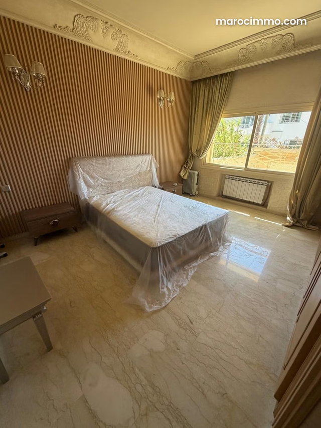 Location villa de haut standing à Harhoura. 4 chambres. Bien meublé — 2