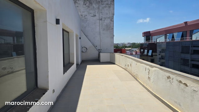Immeuble de plateaux bureaux de prestige — 4