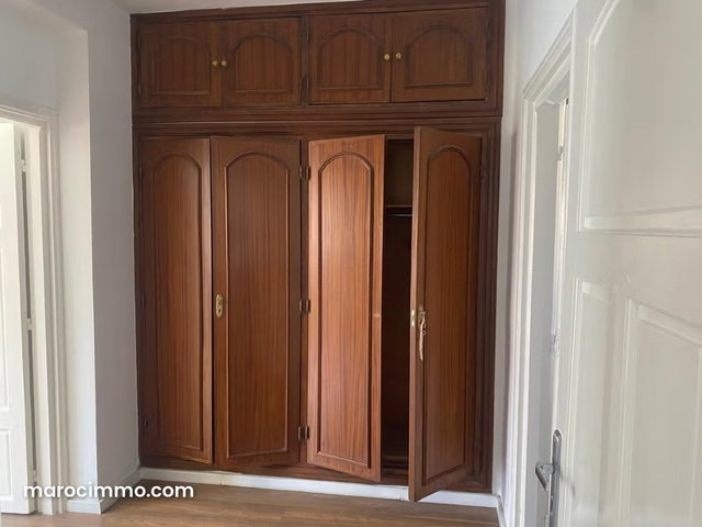 Manifique villa a la location vide a Ciel 30000dh — 3