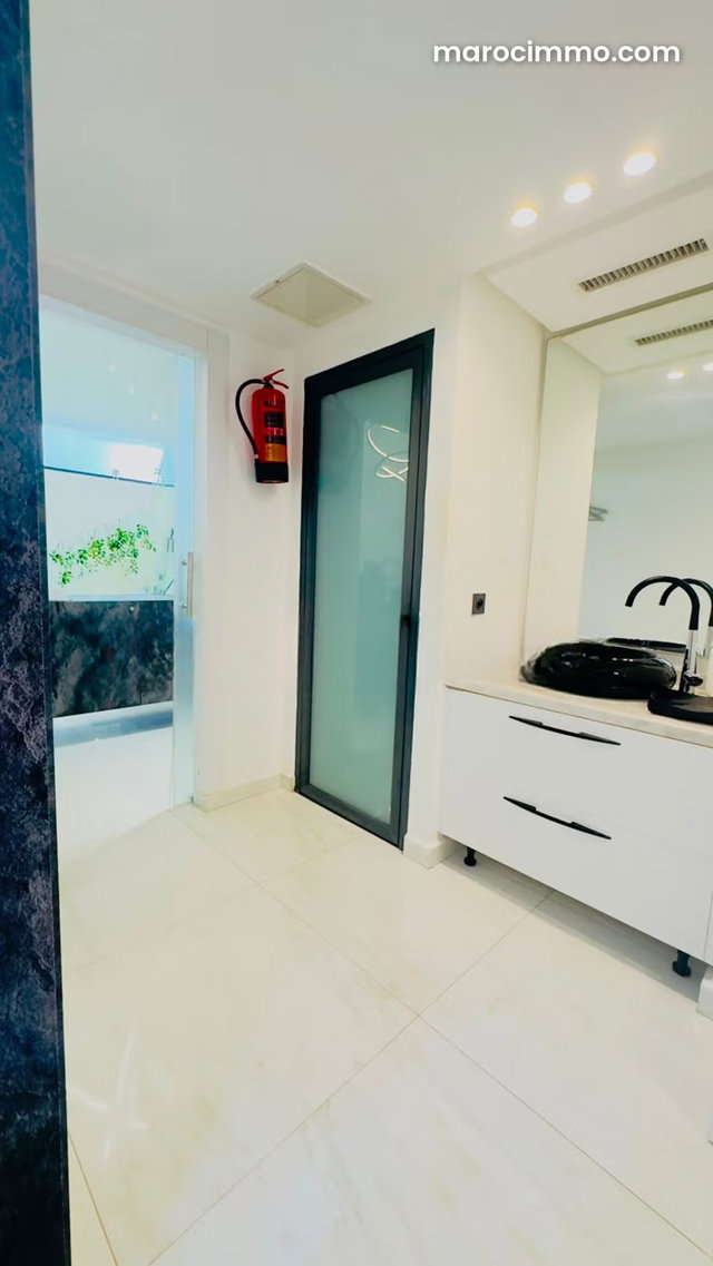 Beautiful Commercial Space for Rent in Mozart. Total Area 160 m². 24/7 Secured — 2