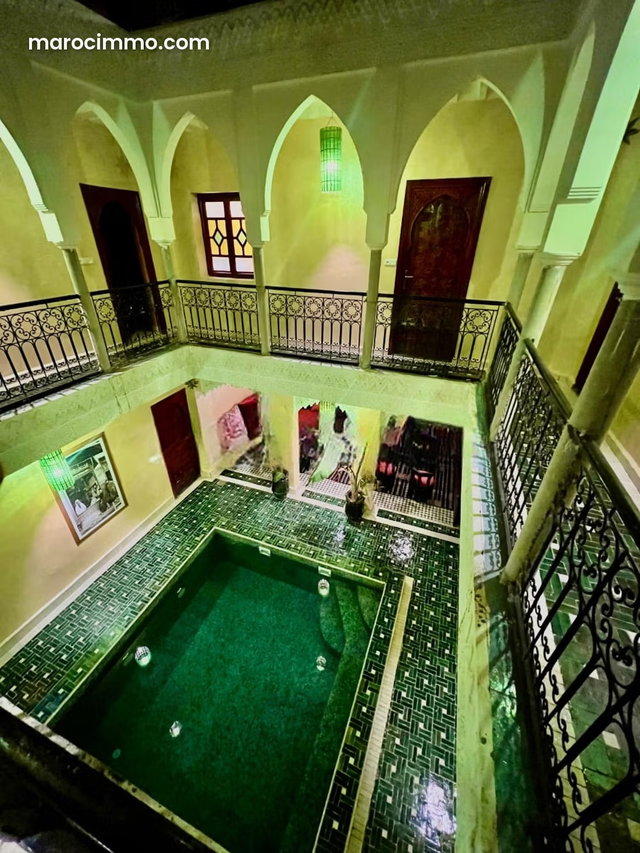 Très beau riad à vendre à Kennaria. Surface totale 170 m². Vue sur les montagnes, chauffage central — 2