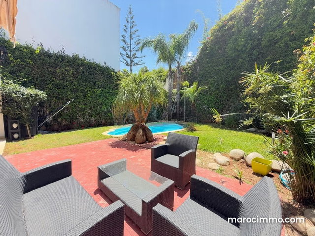 BELLE VILLA à louer MEUBLÉE à AIN DIAB extension — 2
