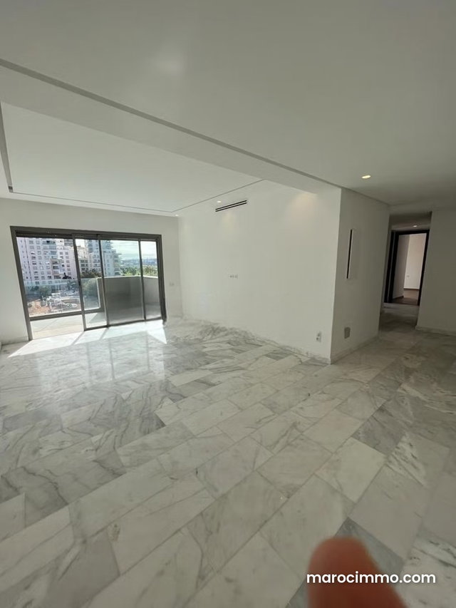 Location d’un bel appartement de chambres vide cfc — 4