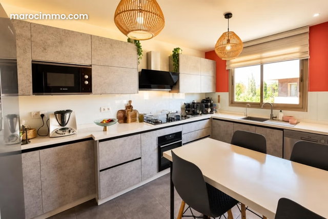 Location Duplex 5 Chambres avec Terrasse, Bouskoura — 4