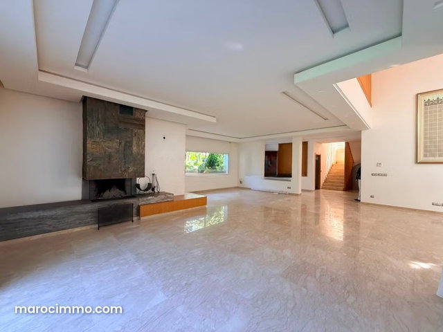 Villa à louer à El Menzeh Basatin — 3