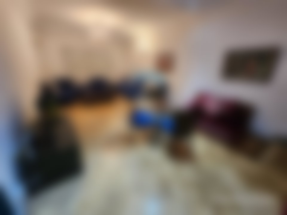 شقة مفروشة بترّاس ومرأب للكراء في حي بالمييه الدار البيضاء