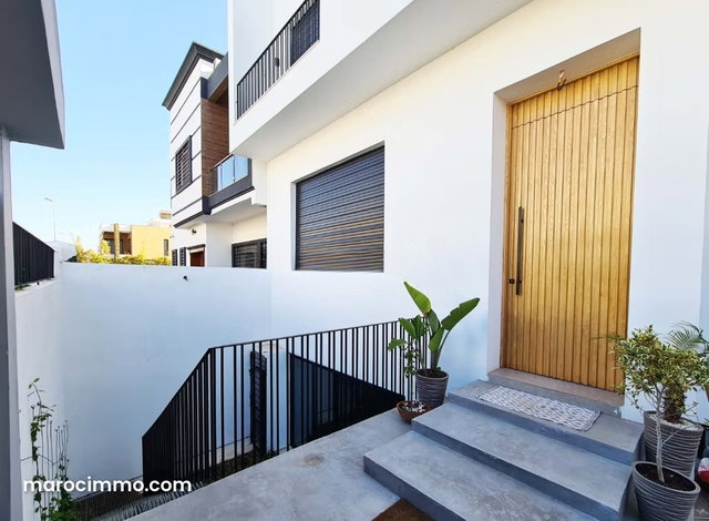 Superbe villa d'architecte, de 2021, en bande — 2