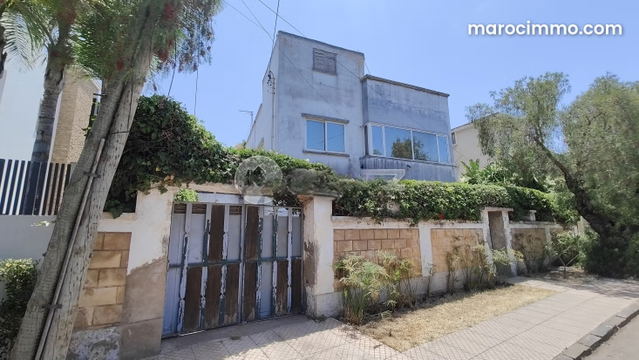 Villa à vendre 570 m², 6 chambres Oasis Casablanca — Casablanca