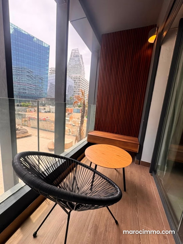 Beaux studios meublés à louer uptown cfc — 4