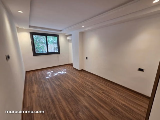 Duplex neuf à vendre au quartier des hopitaux — 4