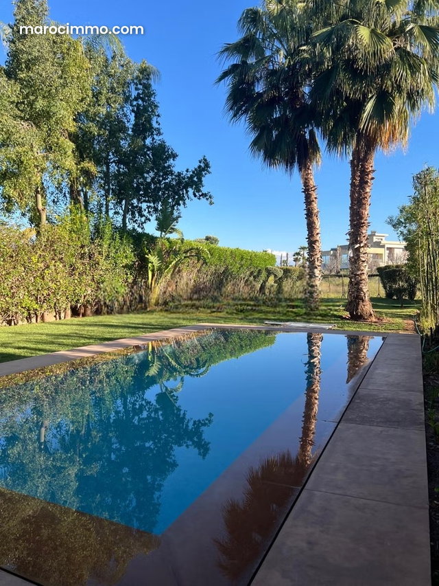 Luxurious villa for rent with possible subletting in Route de Tahanaout. 4 comfortable bedrooms. Furnished — 3