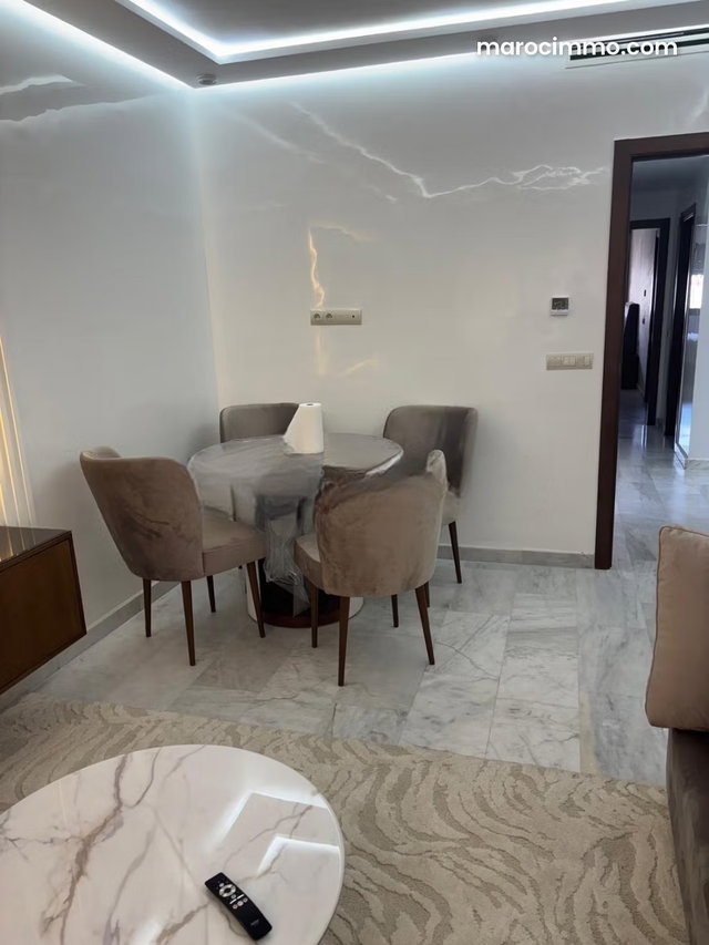 Appartement meublé à louer Centre près de la plage — 3