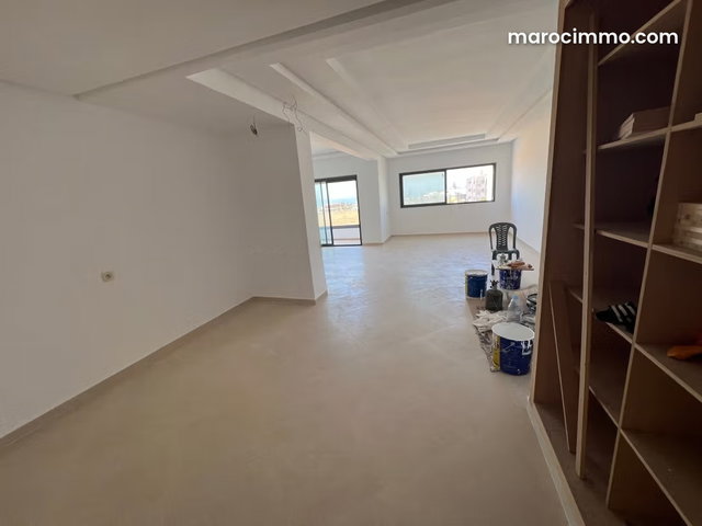 Beautiful Apartment for Rent in Harhoura. Total Surface 180 m². With Elevator and Terrace — 3