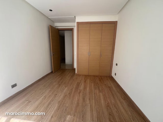 Très bel appartement en location à Riyad. Surface totale 160 m² — 5