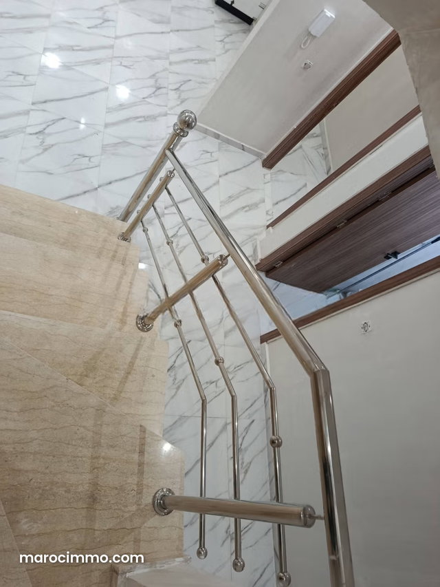 Appartement à l'achat à Mhamid. 6 pièces. Porte blindée, sécurité — 4