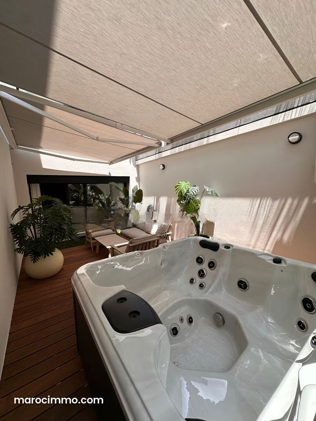 Appartement à louer à Riviera. Superficie 120 m². Meublé — Casablanca