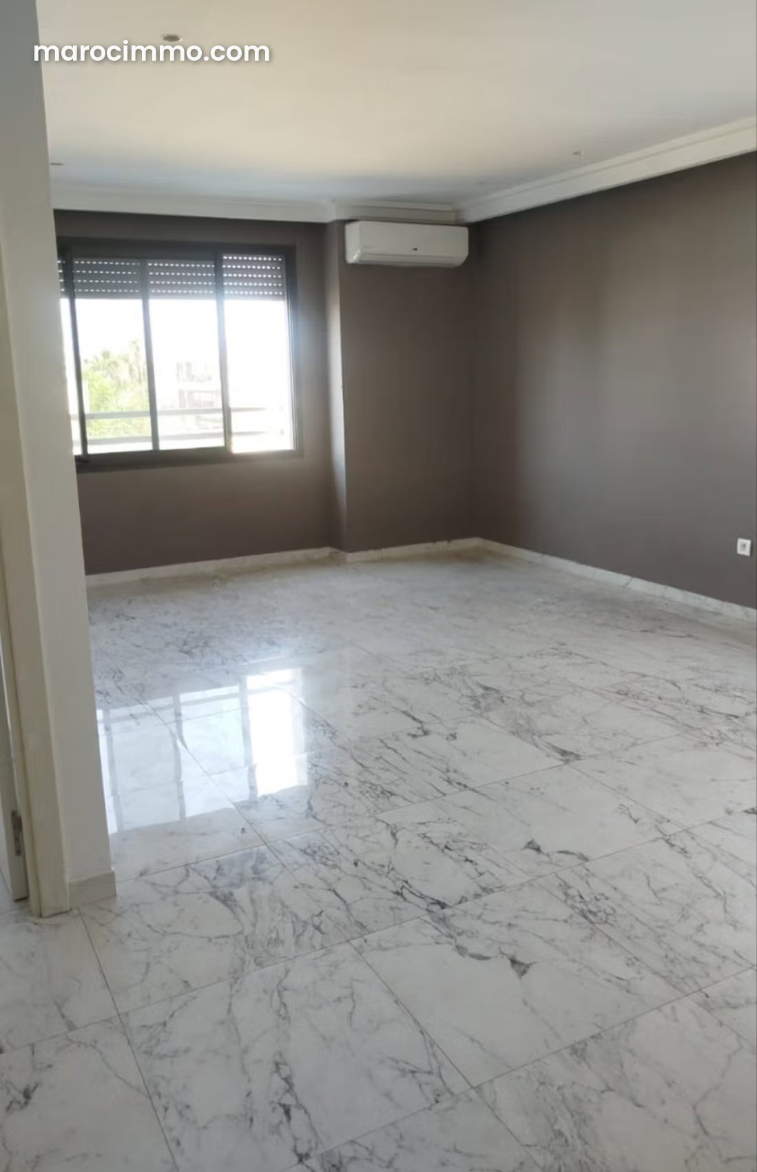 Bureau 52 m² à louer à Franceville, Casablanca — Casablanca