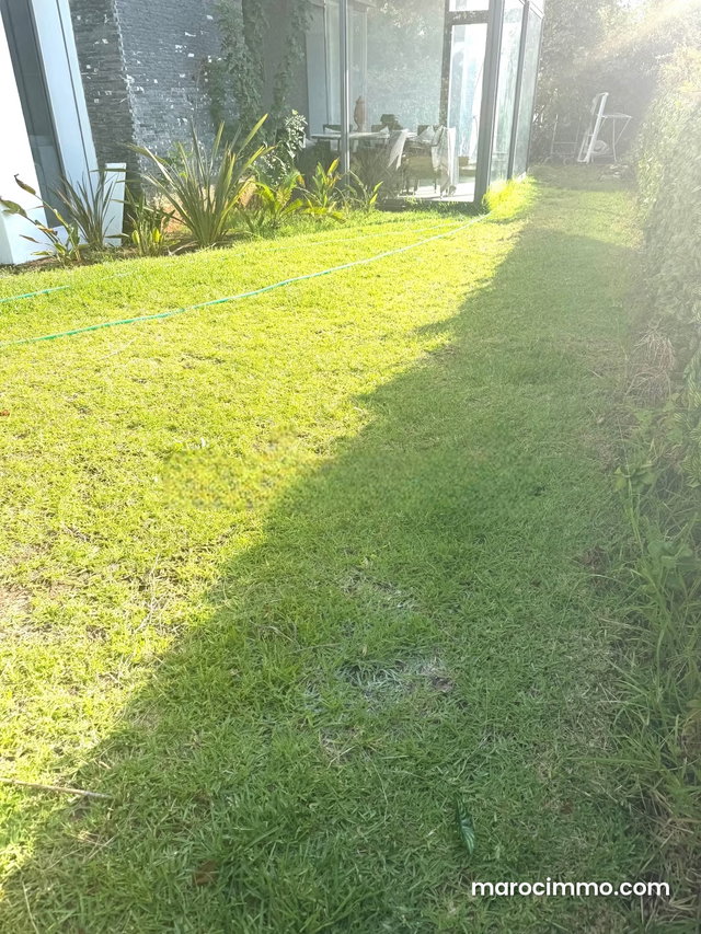 Très joli appartement rez ce jardin. Meublé — 3