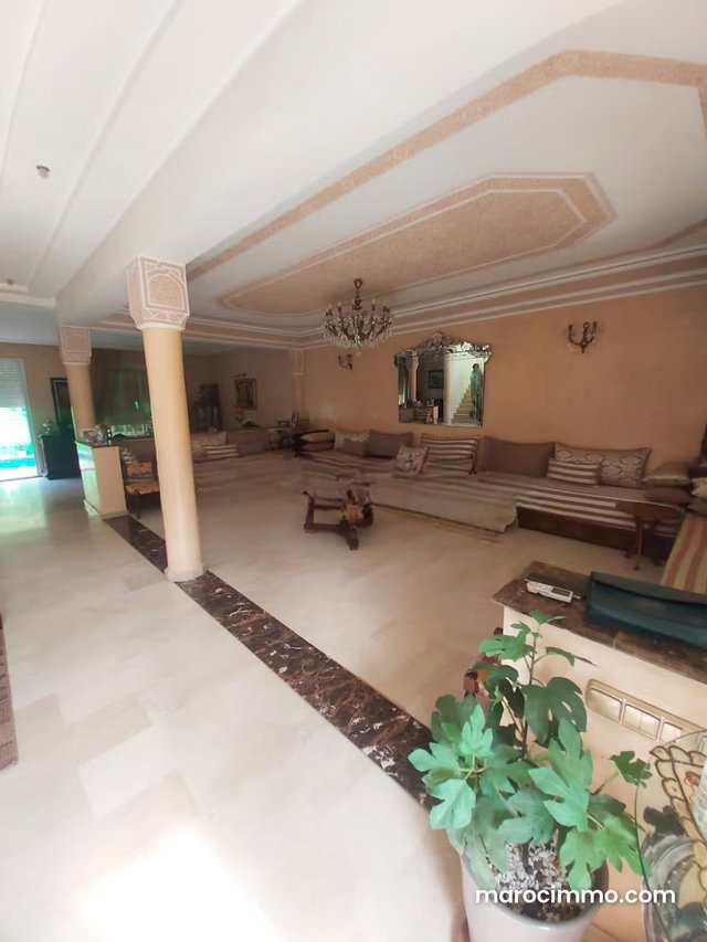 360m² Villa on Dazzemour Route, Ain Diab — 2