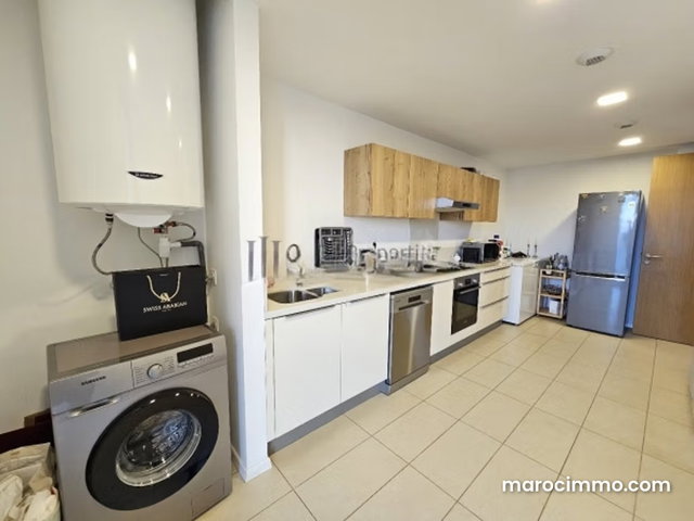 T4 meublé de 158m² grande terrasse – étage élevé — 4