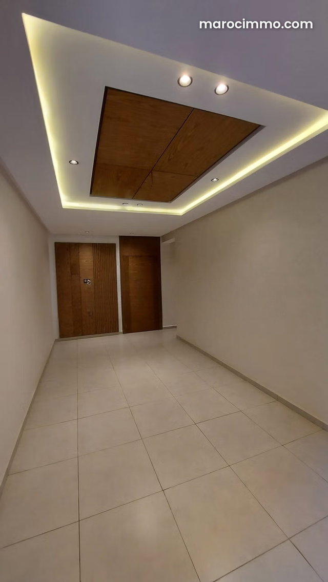 Superbe appartement à louer à Mimosas. Surface totale 74 m². Résidence sécurisée — 2