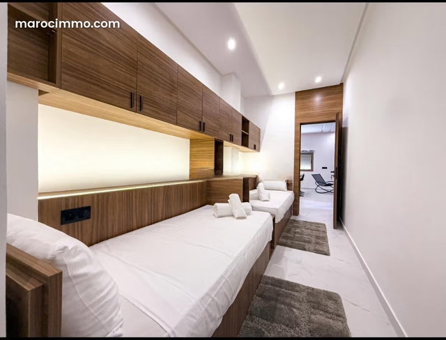 Location jolie appartement meublé à Rez de chaussée à Guéliz. 80 mètre — 5